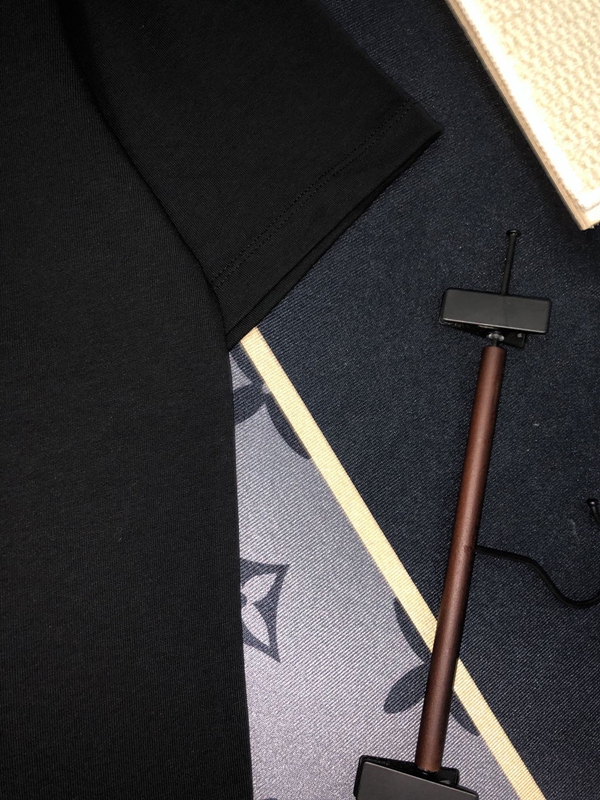 ブランドTシャツ細部ディテール